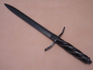 Forged blade — bevel grind